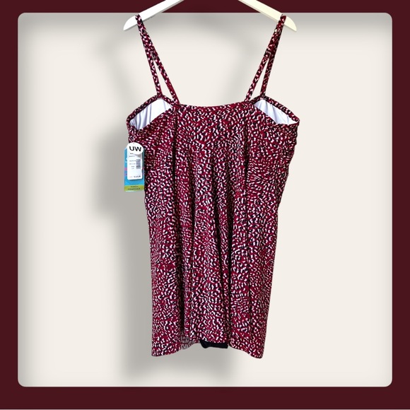 SWIM SOLUTIONS Women's Red Stretch Tummy Control Flyaway Sweetheart Swimdress 22 - Picture 5 of 16